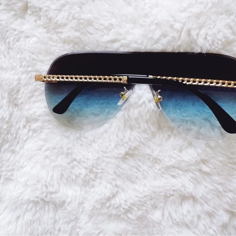 Jasmine Clear Blue Sleek Single-Lens Sunglasses